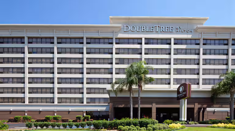DoubleTree by Hilton New Orleans Airport exterior